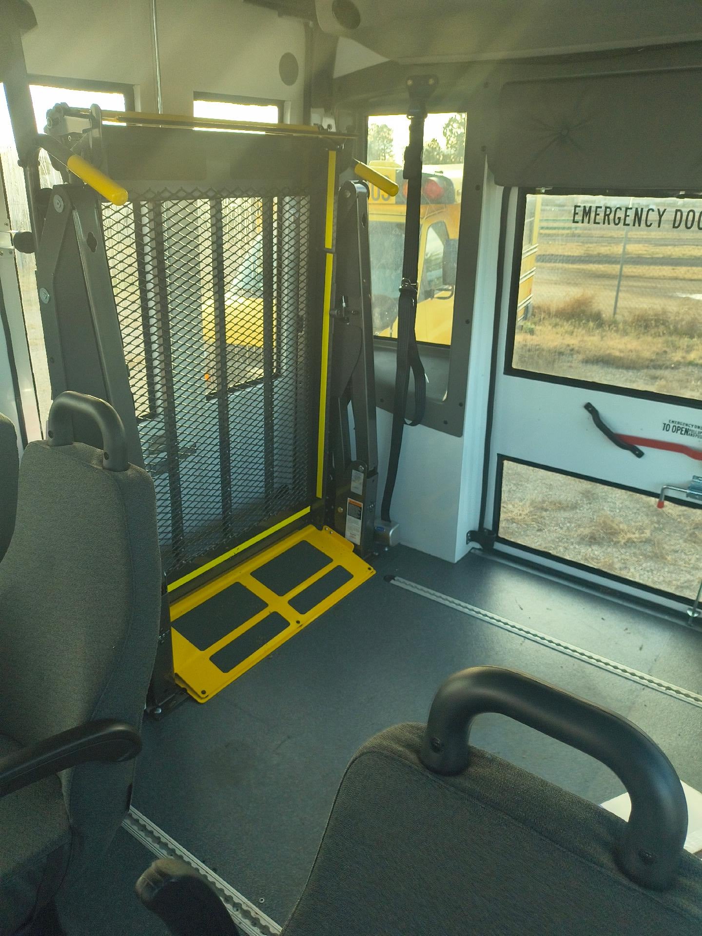 2026 Ford E-Series Cutaway E-450 DRW 158" WB