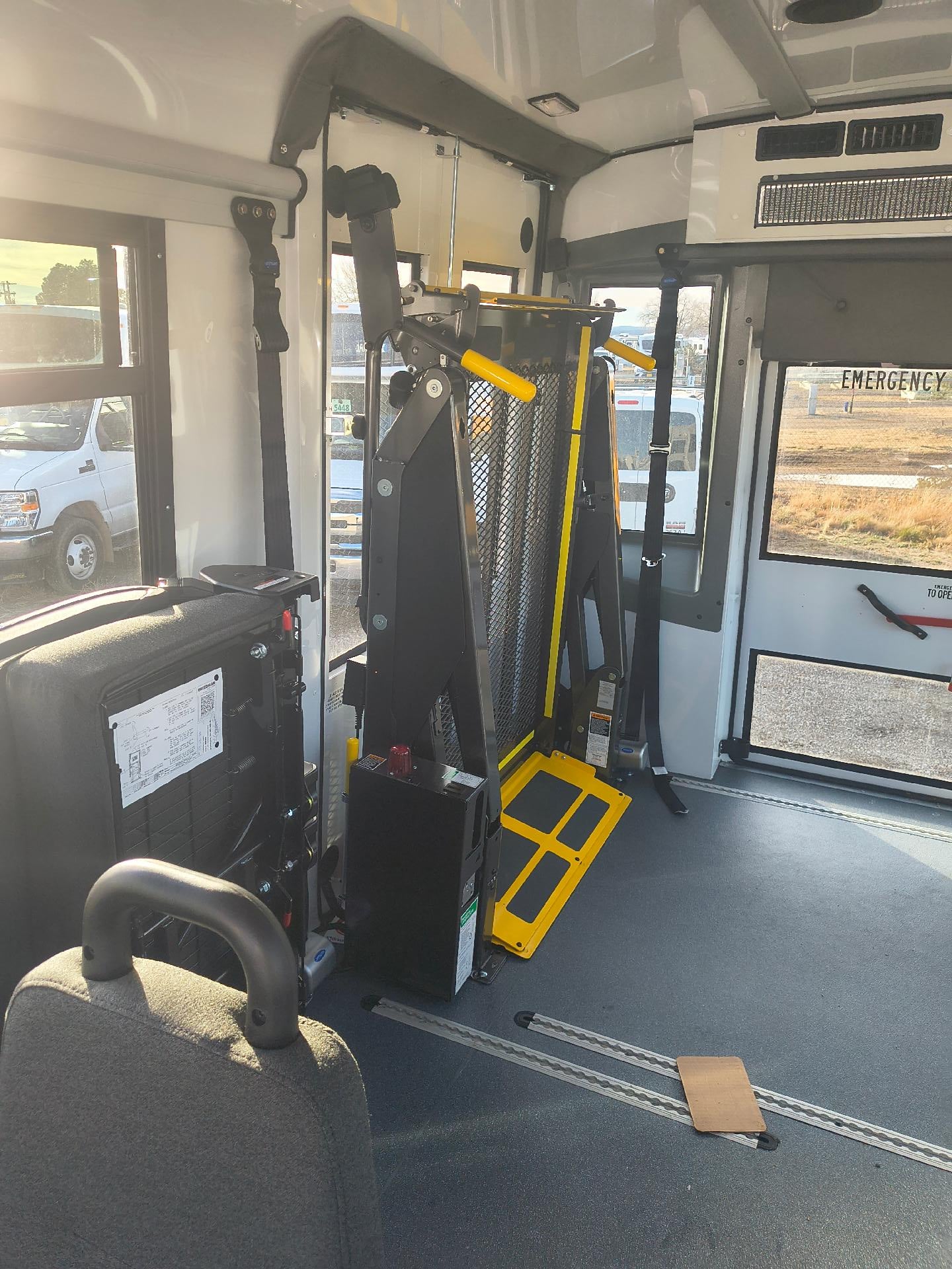 2026 Ford E-Series Cutaway E-450 DRW 158" WB